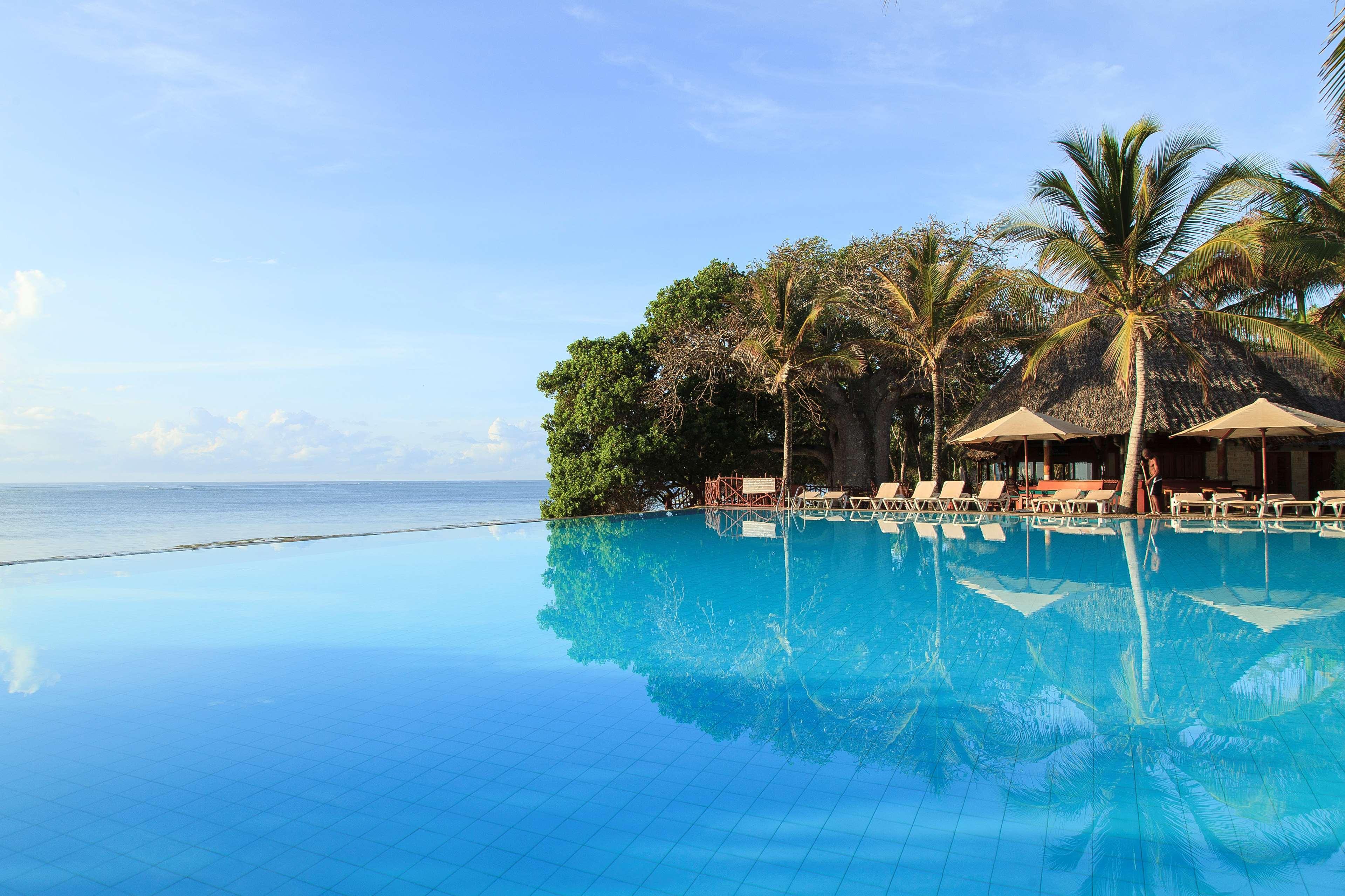 Baobab Beach Resort & Spa Diani Beach Exterior photo