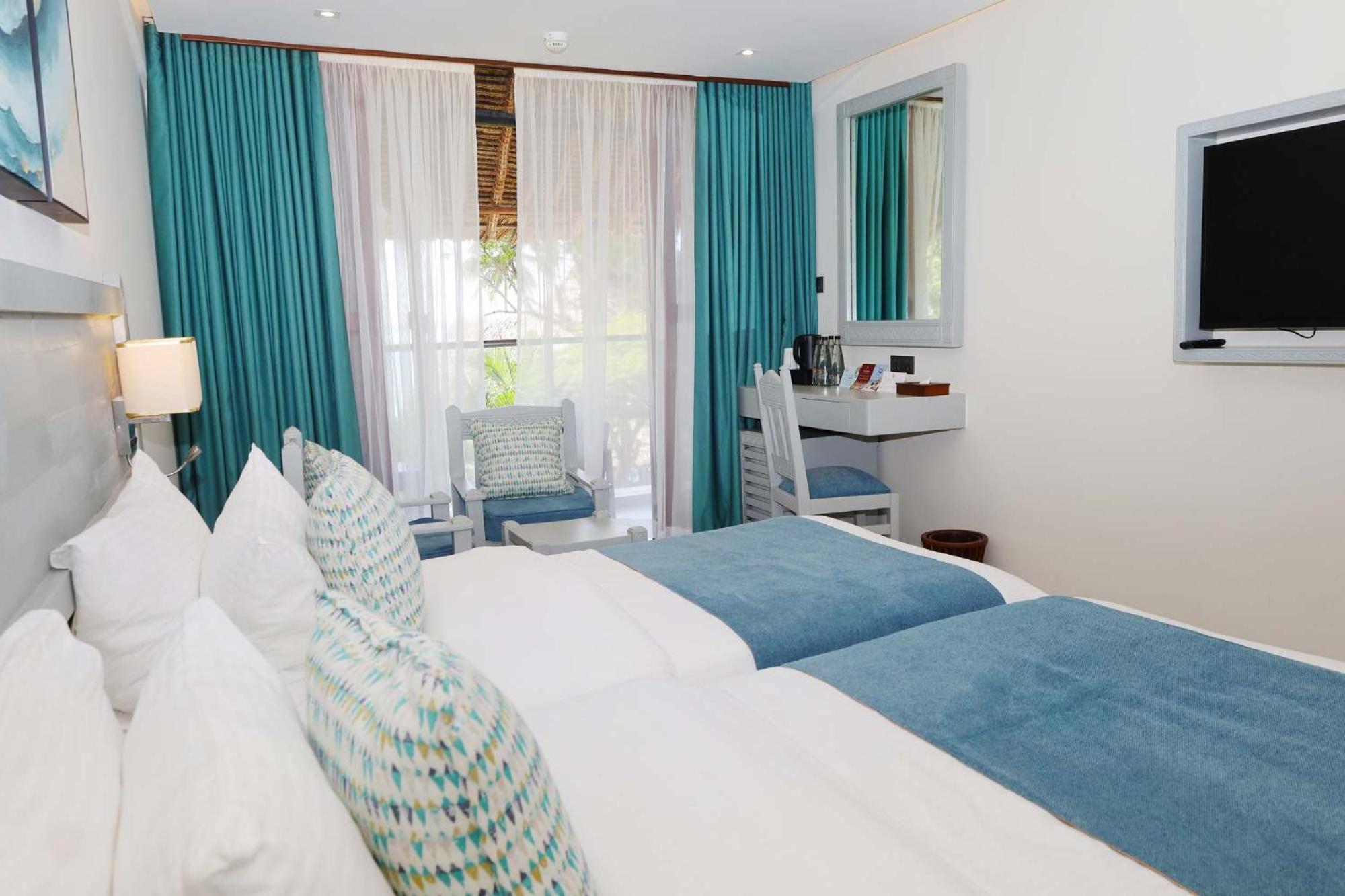 Baobab Beach Resort & Spa Diani Beach Exterior photo