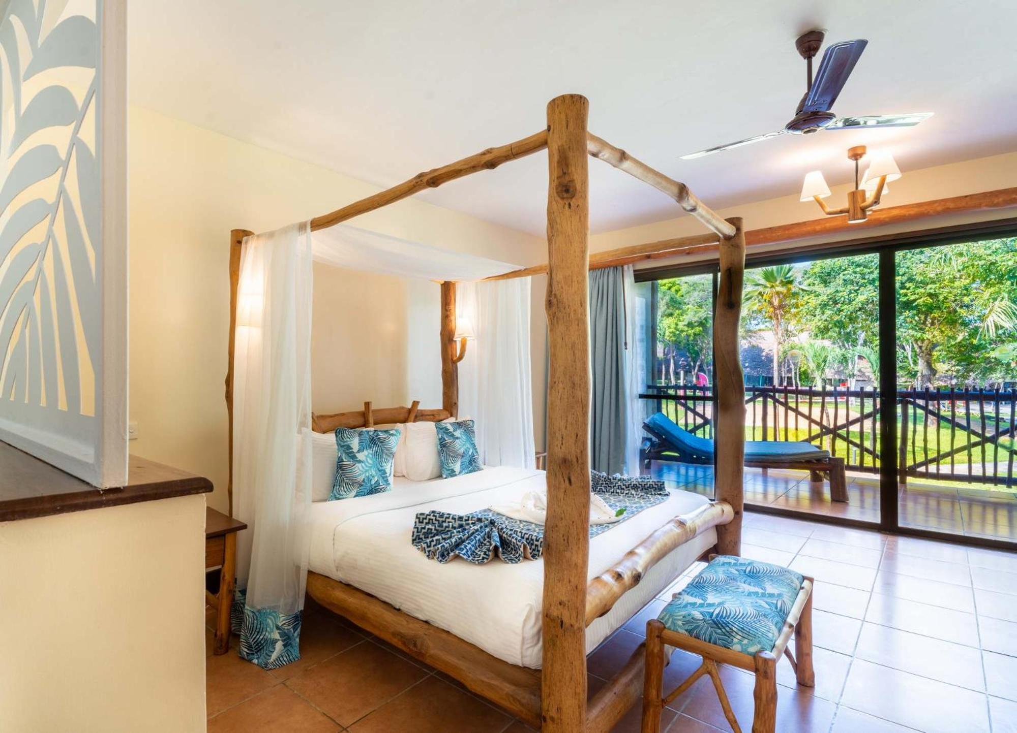 Baobab Beach Resort & Spa Diani Beach Exterior photo